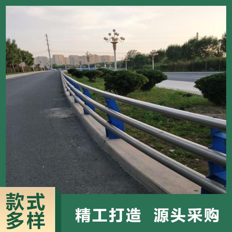 【景觀木紋護(hù)欄】河道護(hù)欄價(jià)格公道合理品質(zhì)值得信賴