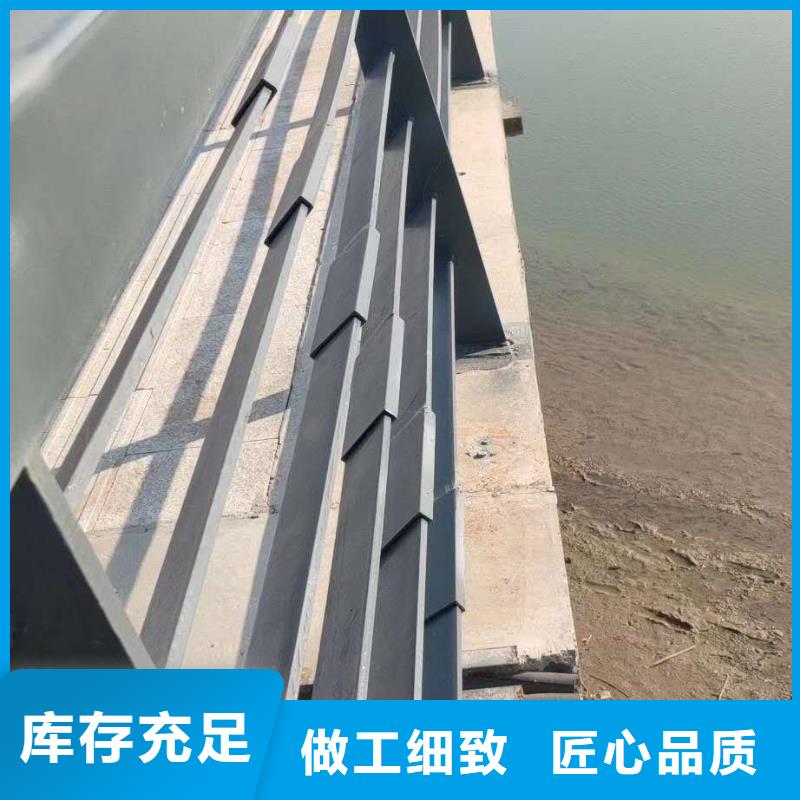 護(hù)欄_熱鍍鋅立柱多種優(yōu)勢(shì)放心選擇用心細(xì)節(jié)