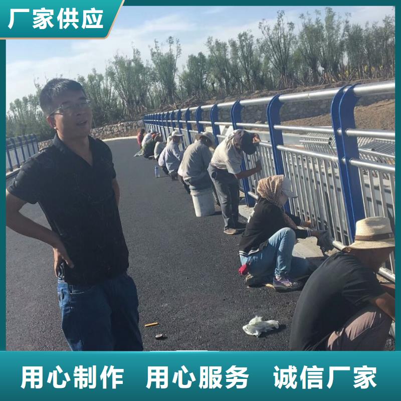 护栏【【防撞桥梁护栏】】省心又省钱来电咨询