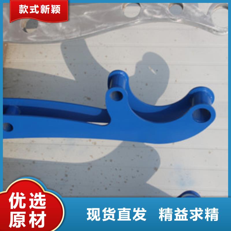 不銹鋼復(fù)合管橋梁防撞護(hù)欄專注細(xì)節(jié)使用放心自有廠家