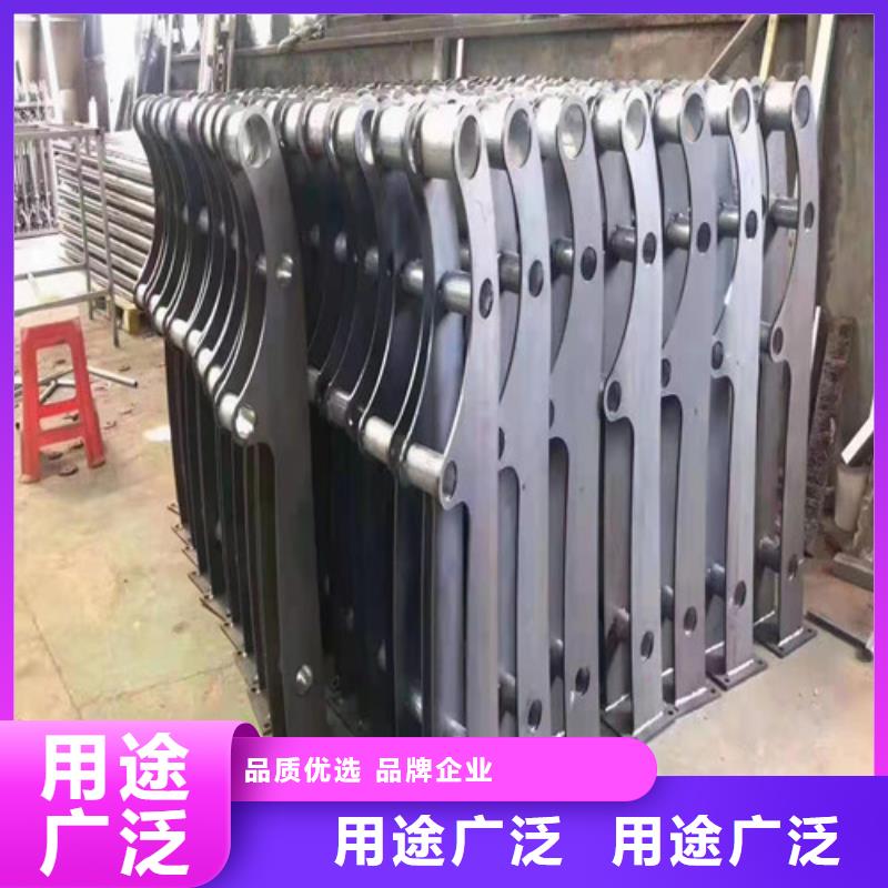 防撞護(hù)欄M型防撞護(hù)欄優(yōu)質(zhì)貨源用心制作