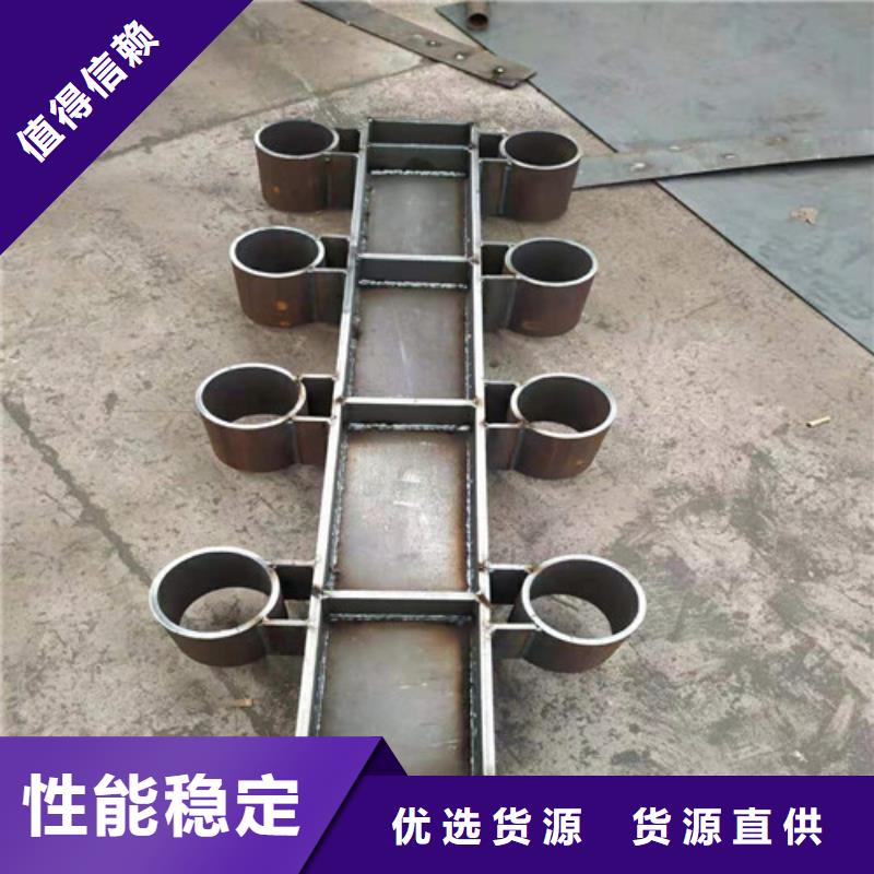 不銹鋼復(fù)合管隔離護欄商家實力廠家