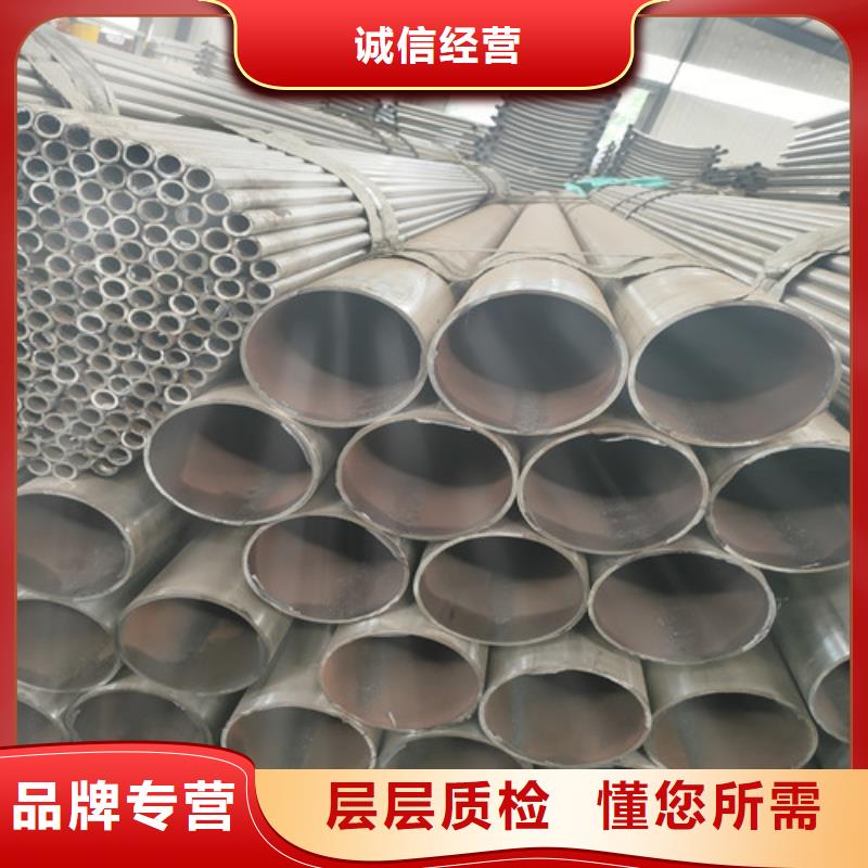涂塑复合钢管隔离护栏多年行业经验