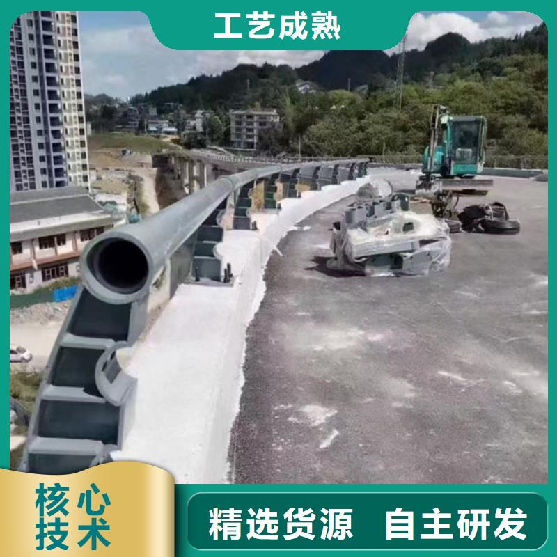 道路隔離護(hù)欄當(dāng)?shù)貜S家