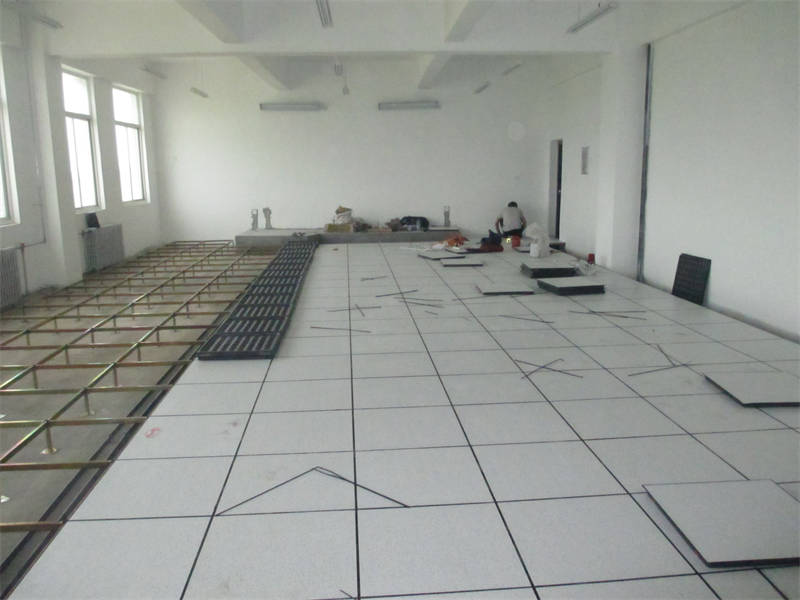 防静电地板直铺式性PVC防静电地板厂家货源本地范围生产厂家