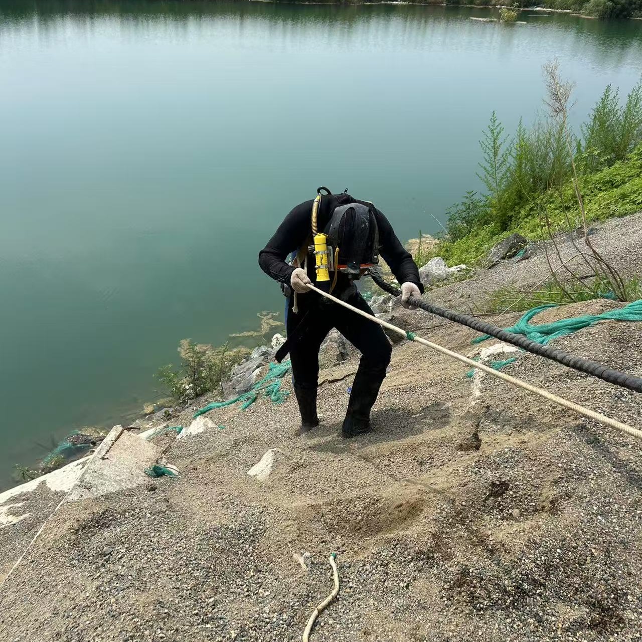 水下打樁精湛、成熟歡迎詢(xún)價(jià)