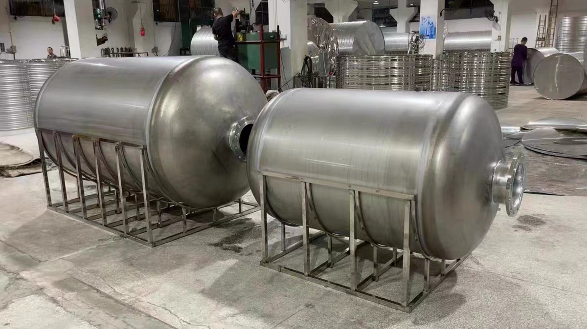 承壓保溫水箱按需定制輝煌