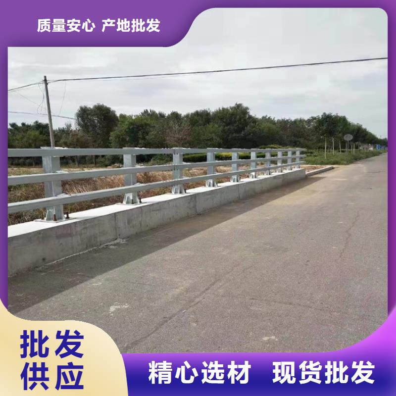 鍍鋅噴塑防撞欄桿深受客戶好評價格有優(yōu)勢