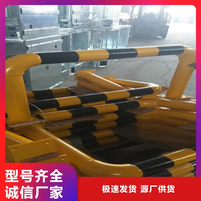 【熱鍍鋅橋梁護(hù)欄_橋梁防撞護(hù)欄廠家工藝成熟】支持定制批發(fā)