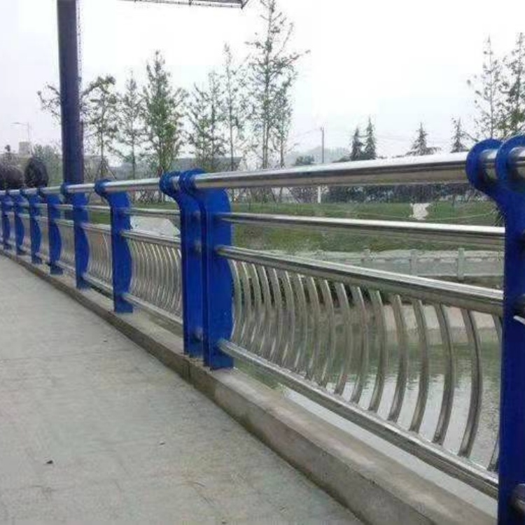 防撞護(hù)欄橋梁防護(hù)景觀護(hù)欄精選好貨