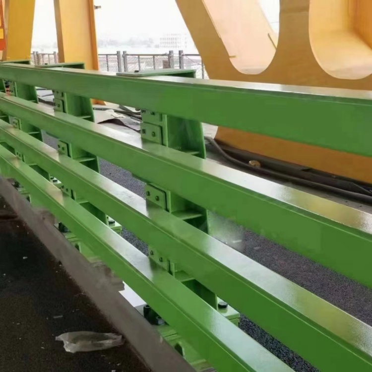 道路護(hù)欄-201不銹鋼復(fù)合管護(hù)欄現(xiàn)貨銷(xiāo)售