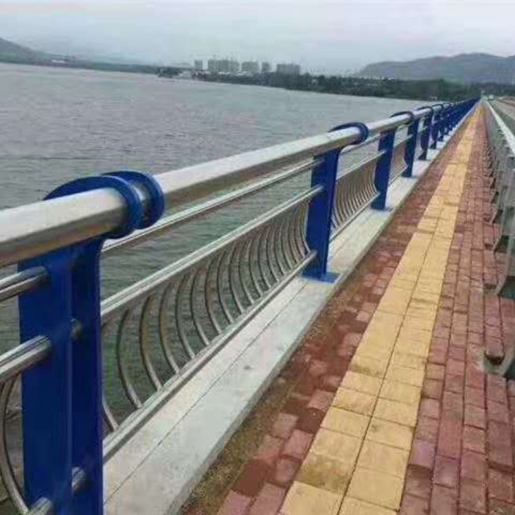 景觀護(hù)欄防撞護(hù)欄用心做好每一件產(chǎn)品