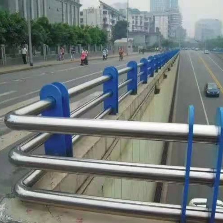 景觀護(hù)欄噴漆道路防撞護(hù)欄支持定制加工