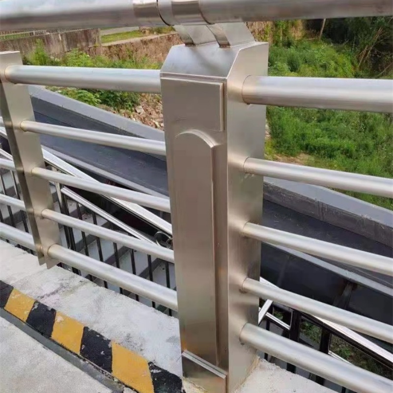 鋁合金護(hù)欄隨到隨提