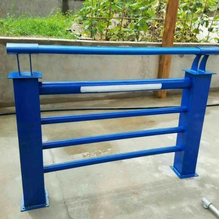 燈光護(hù)欄誠信廠家