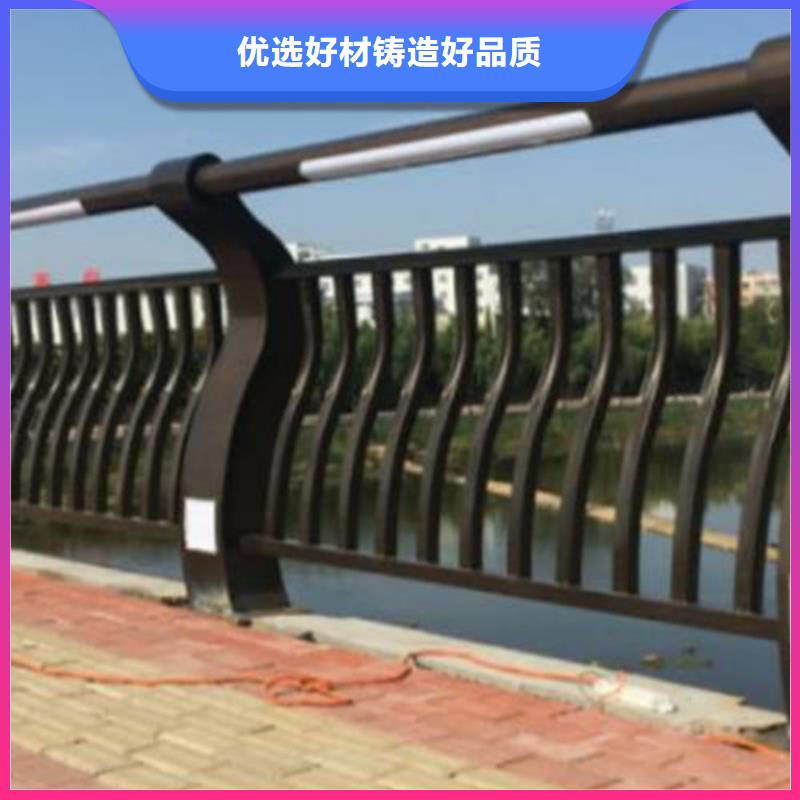 有現(xiàn)貨的道路護(hù)欄基地多種規(guī)格可選