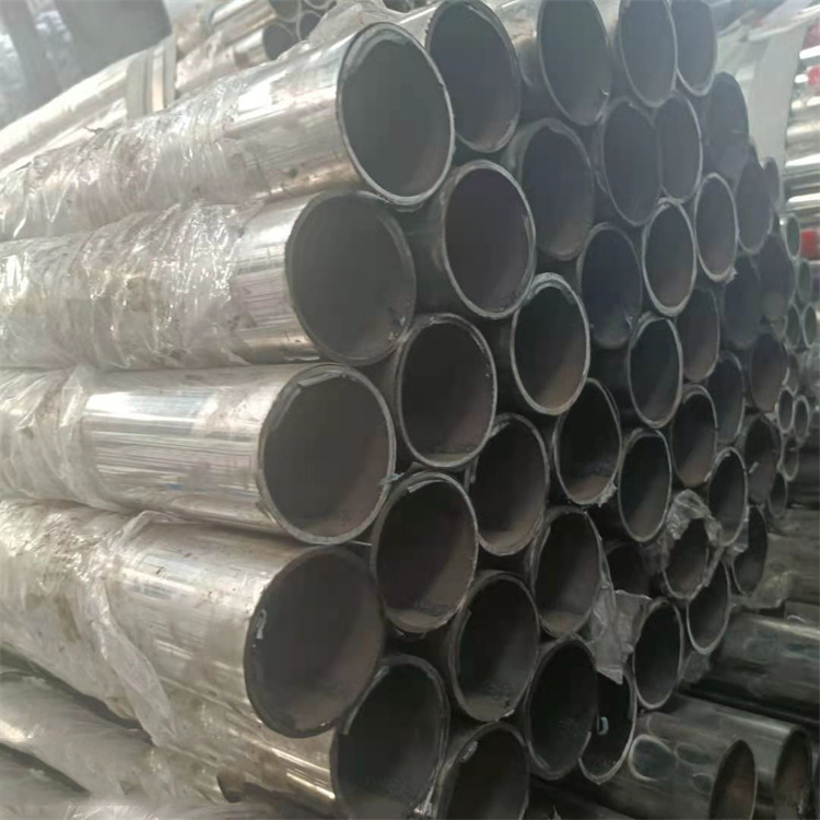 淄博防撞道路护栏欢迎来厂实地考察