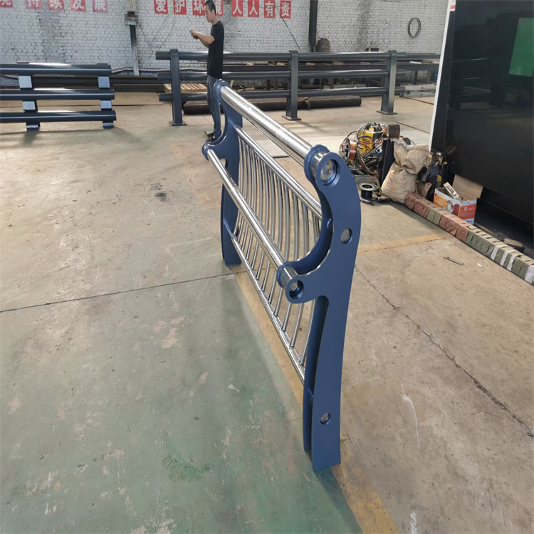 防撞护栏常用规格型号本土生产商