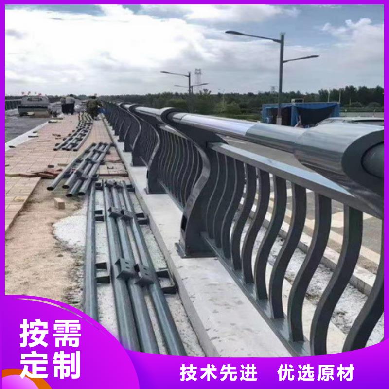 可定制的河源304不銹鋼復(fù)合管橋梁護(hù)欄供應(yīng)商