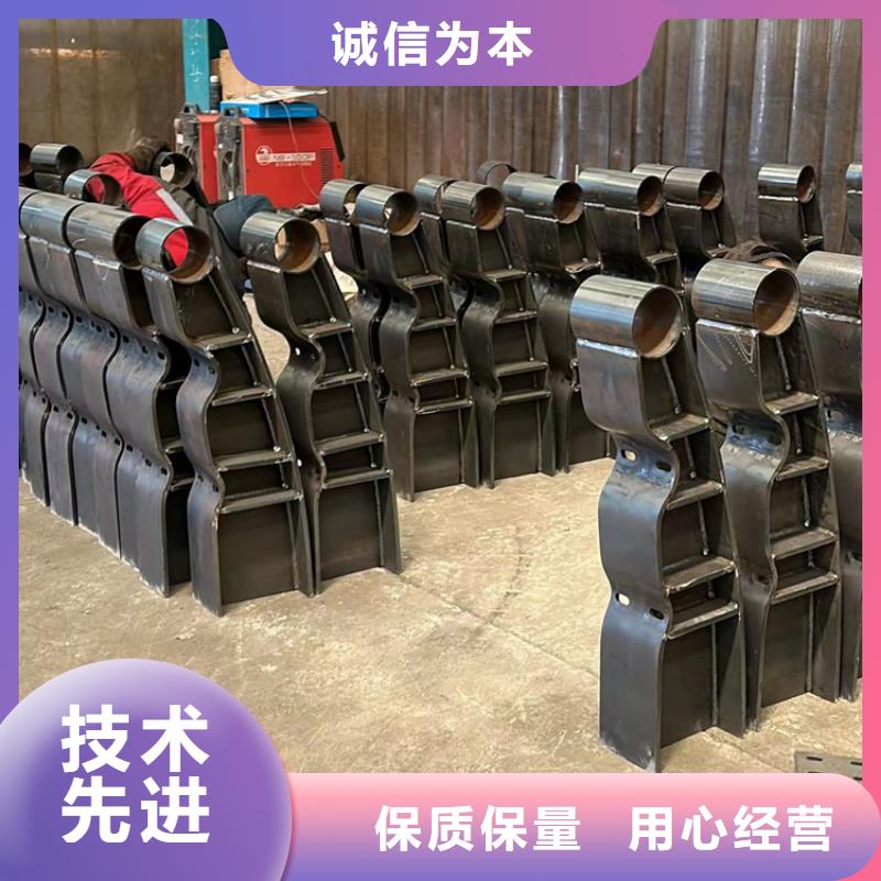 不銹鋼復(fù)合管防撞護(hù)欄價(jià)格-廠家品種全