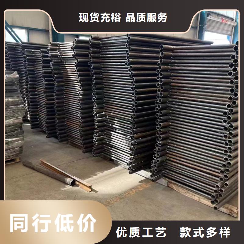 燈光護(hù)欄隨時發(fā)貨隨心所欲定制