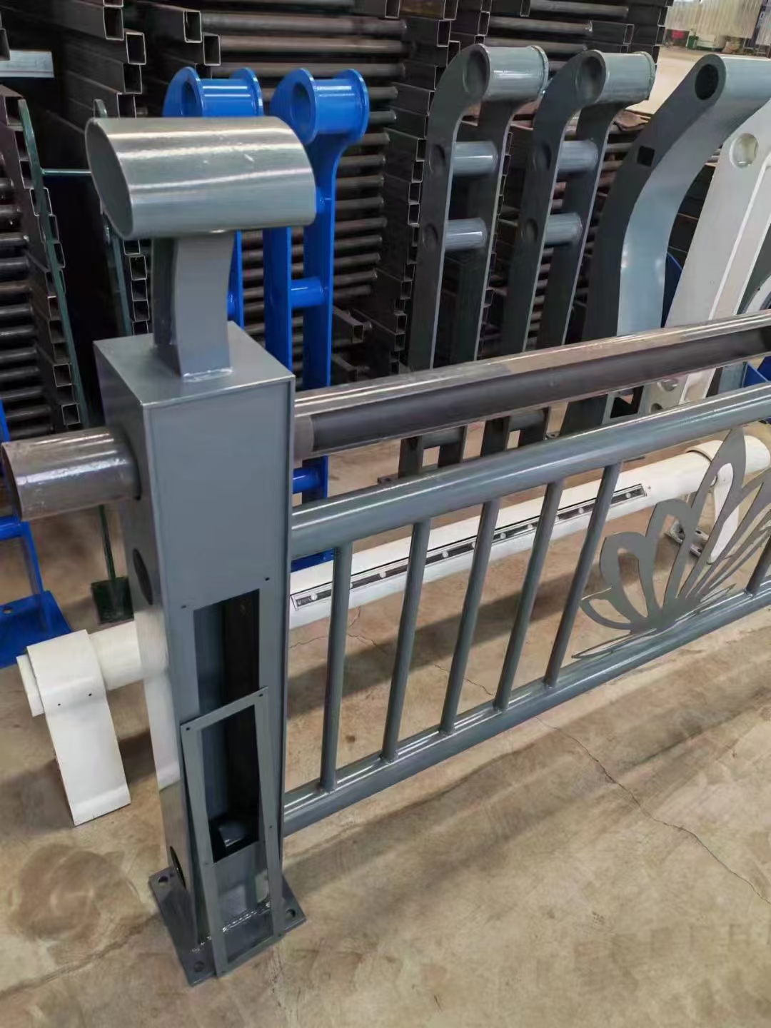 公路桥梁护栏
定做