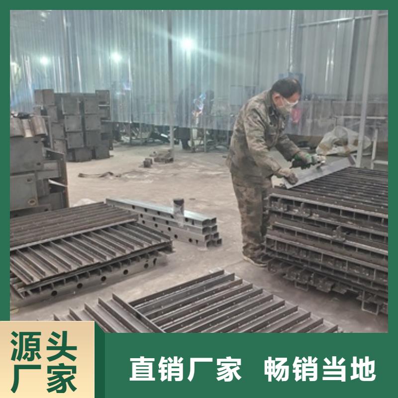 保定不銹鋼碳素鋼復(fù)合管護(hù)欄產(chǎn)品齊全