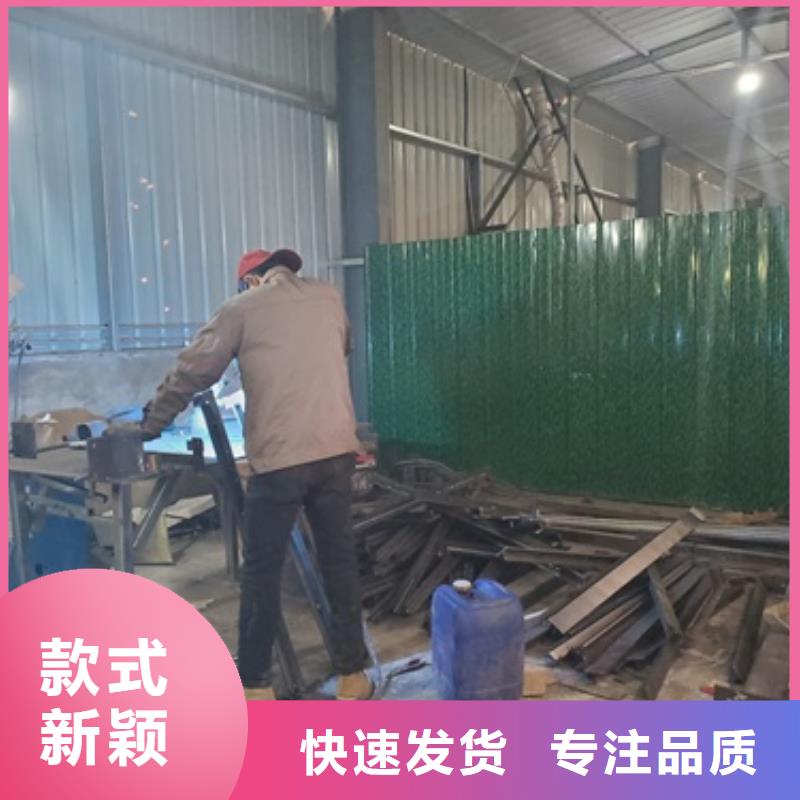 正規(guī)201不銹鋼復合管護欄廠家廠家