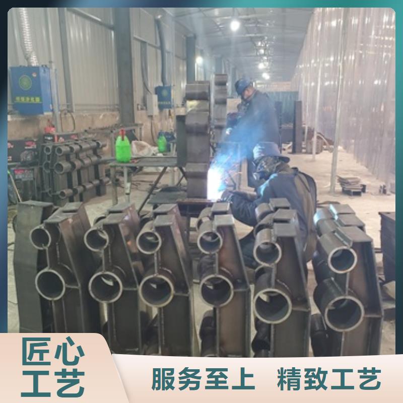 常年供應(yīng)304不銹鋼復(fù)合管橋梁護(hù)欄-現(xiàn)貨供應(yīng)當(dāng)?shù)厣a(chǎn)廠家