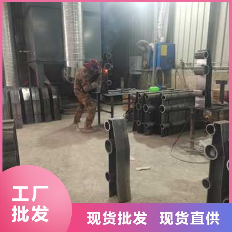 公路防撞護(hù)欄廠家技術(shù)領(lǐng)先產(chǎn)地直供