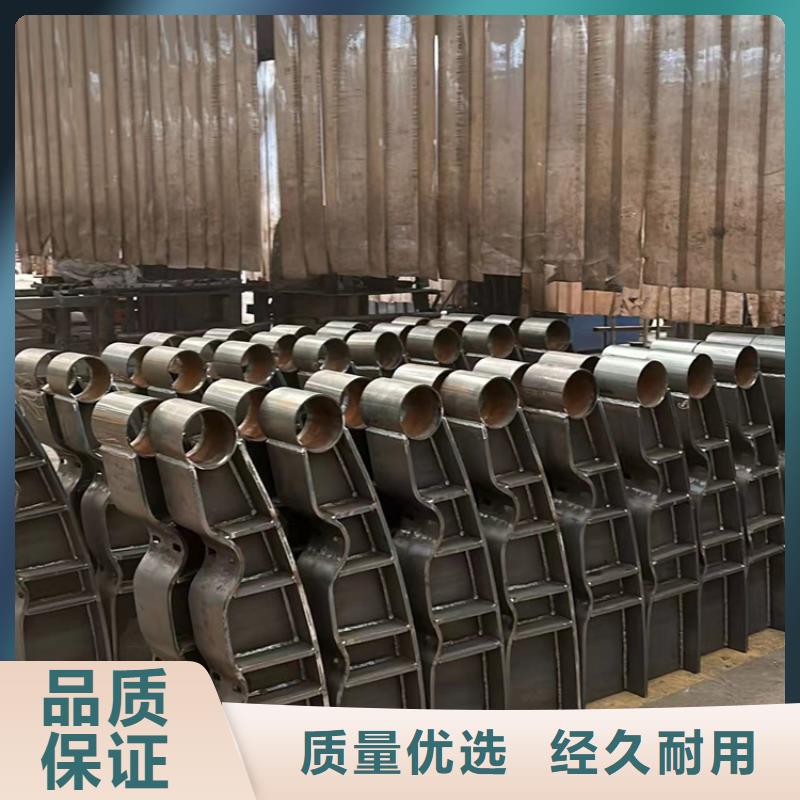 不銹鋼碳素鋼復(fù)合管護(hù)欄廠家，定制當(dāng)?shù)胤?wù)商