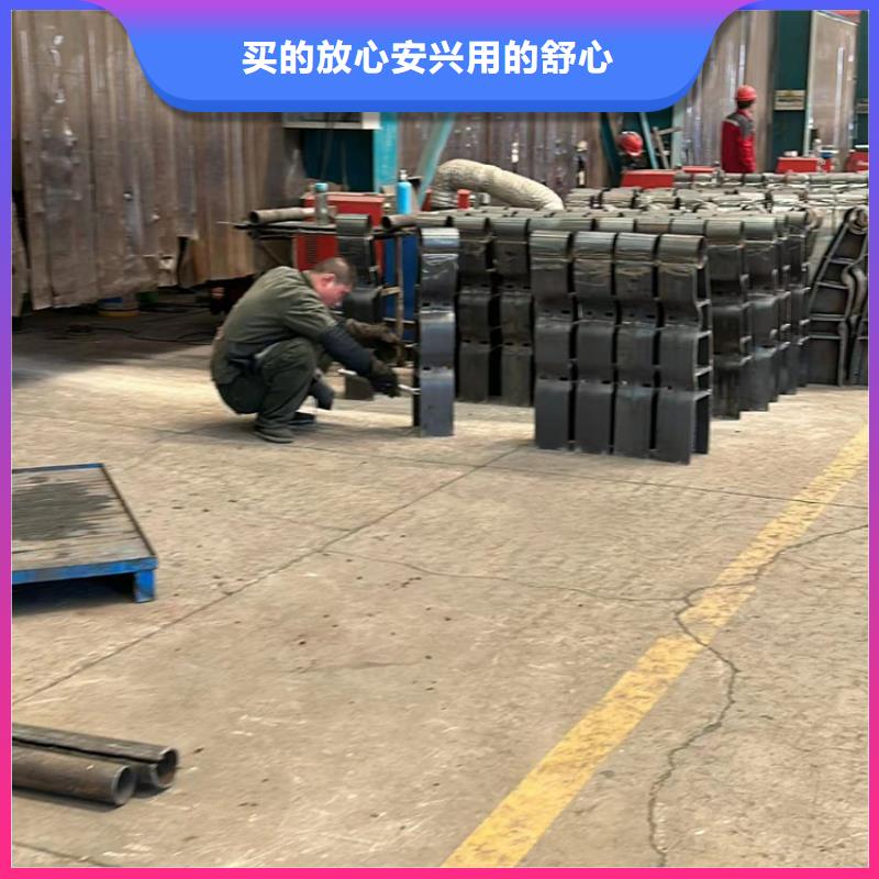 護欄 橋梁護欄廠按需設計質(zhì)量層層把關(guān)