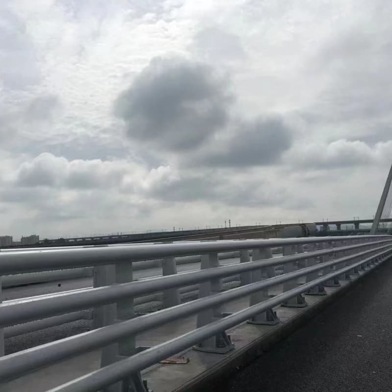 护栏人行道栏杆安装简单