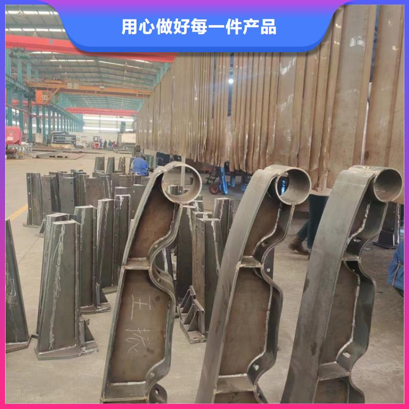防撞護(hù)欄不銹鋼護(hù)欄廠有口皆碑當(dāng)?shù)貜S家