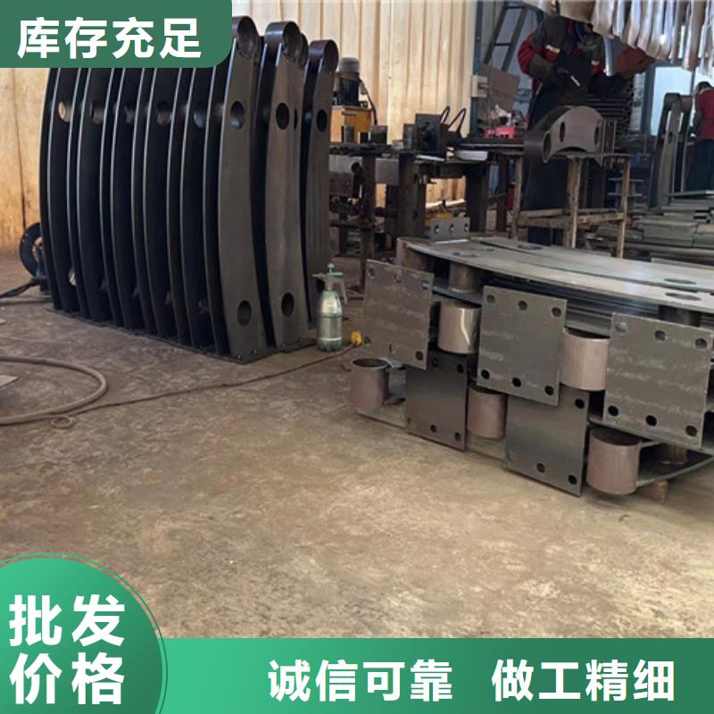 燈光防撞護(hù)欄品質(zhì)穩(wěn)定追求品質(zhì)