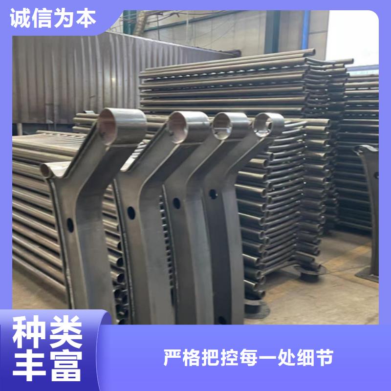 【不銹鋼復(fù)合管】防撞立柱每個(gè)細(xì)節(jié)都嚴(yán)格把關(guān)同城生產(chǎn)商