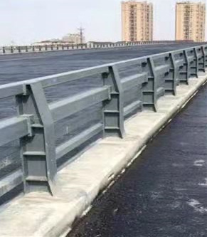 防撞栏杆费用