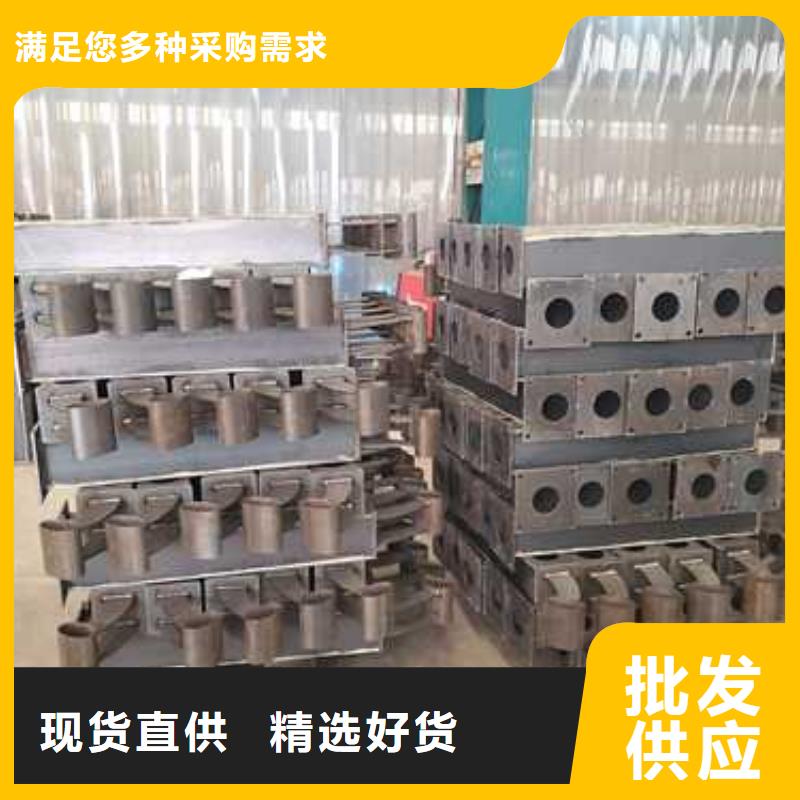 新闻：灯光护栏生产厂家精心