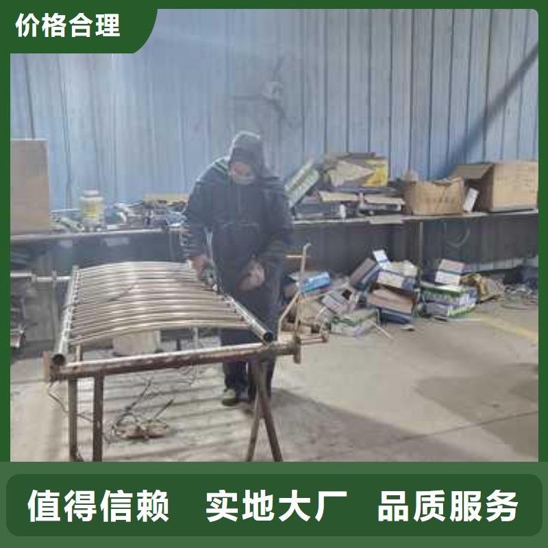 防撞護(hù)欄立柱常年供貨廠家直銷大量現(xiàn)貨