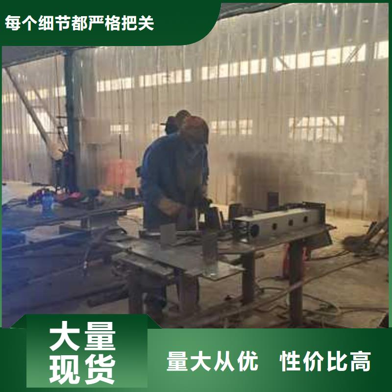 道路欄桿供應商嚴謹工藝