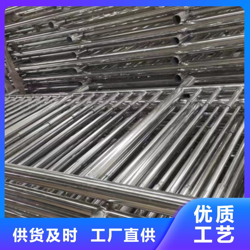 人行道護欄_河堤防撞護欄品類齊全擁有多家成功案例