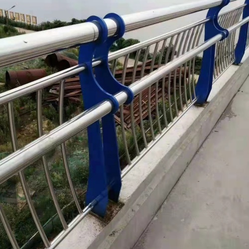 实力雄厚的桥梁护栏加工厂家