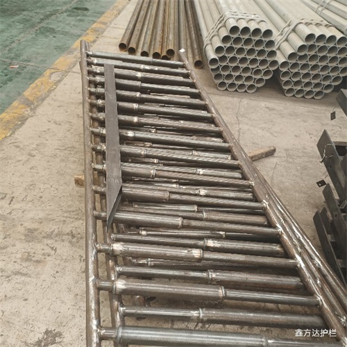 不銹鋼道路護欄匠心品質(zhì)