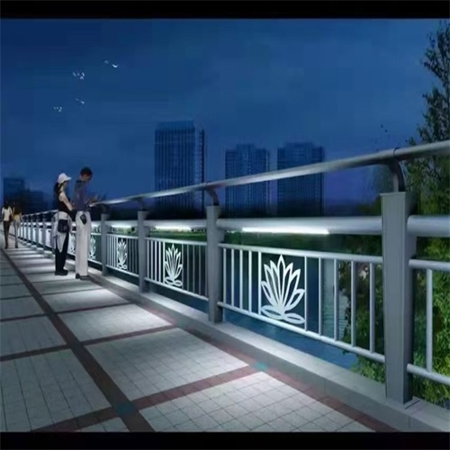 ：橋梁鋼護欄