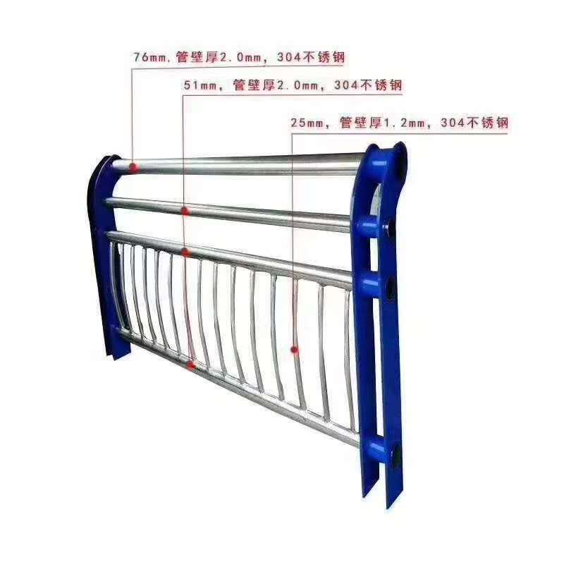 不銹鋼復合管 河道防撞欄桿廠家工藝先進