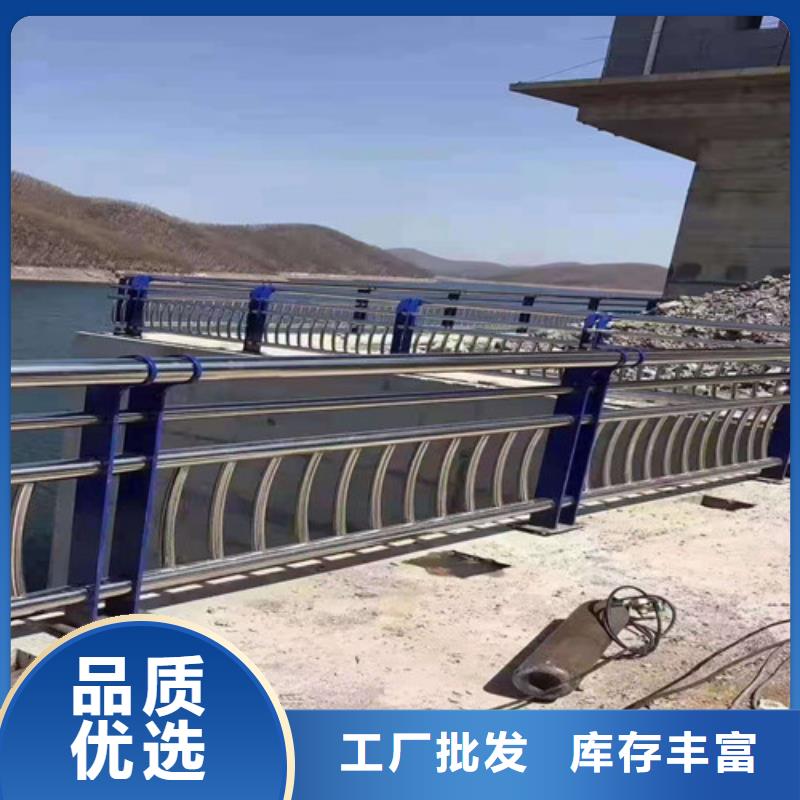 公路燈光護欄廠家，放心之選專注細節(jié)使用放心