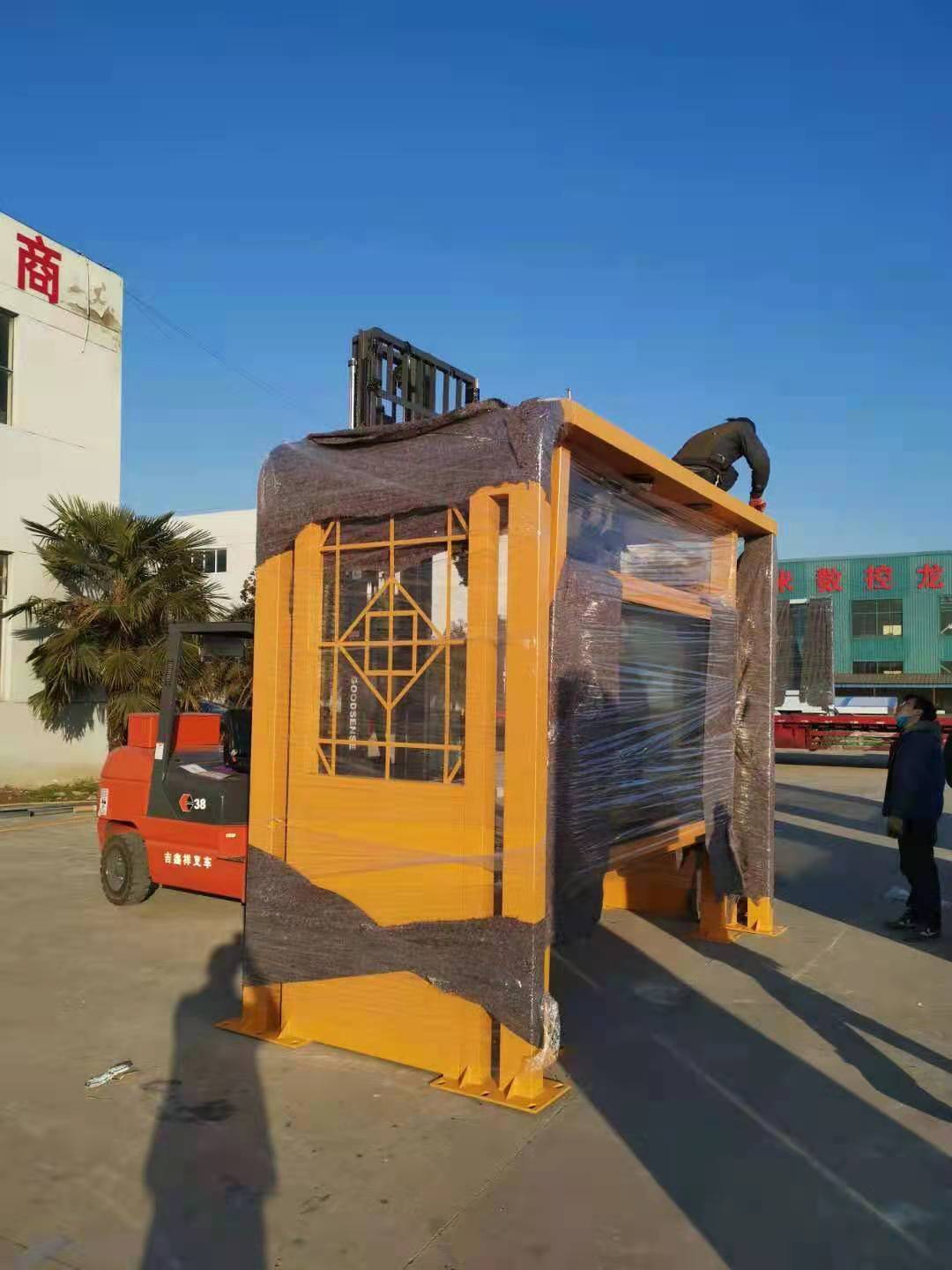 公交候車亭擇優(yōu)定制零售批發(fā)