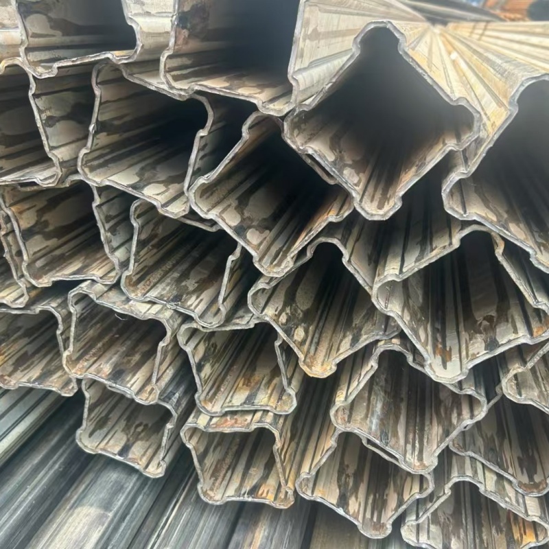 專業(yè)銷售316L不銹鋼小口徑扇形管-保量