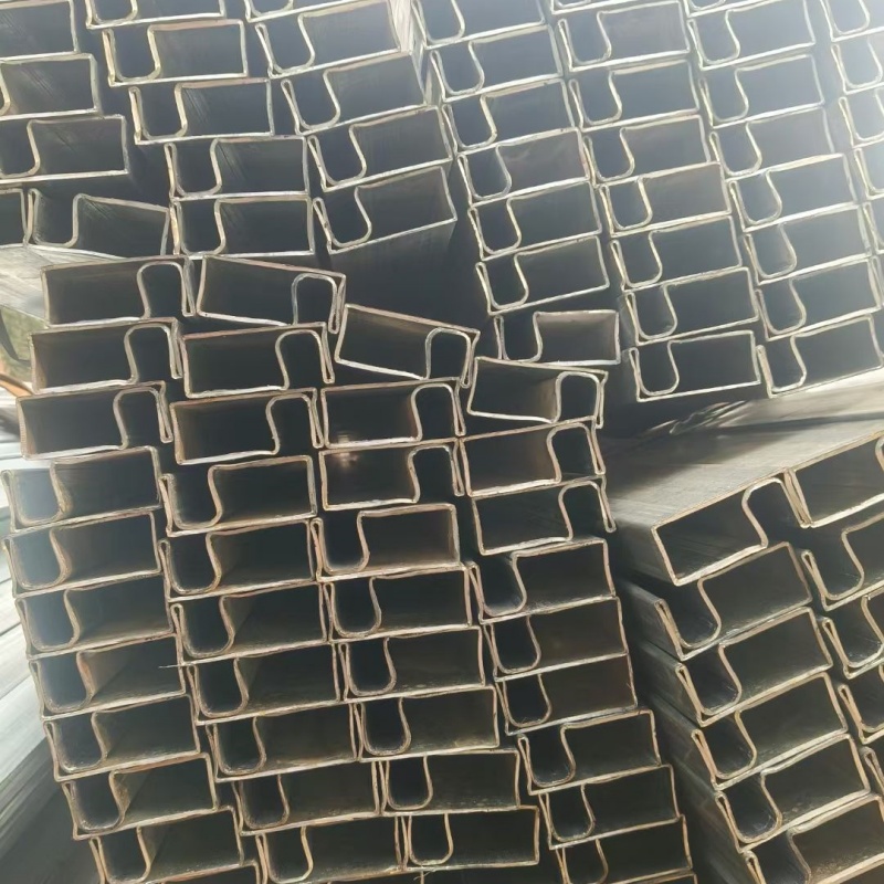 100*100鍍鋅三角管廠家直供