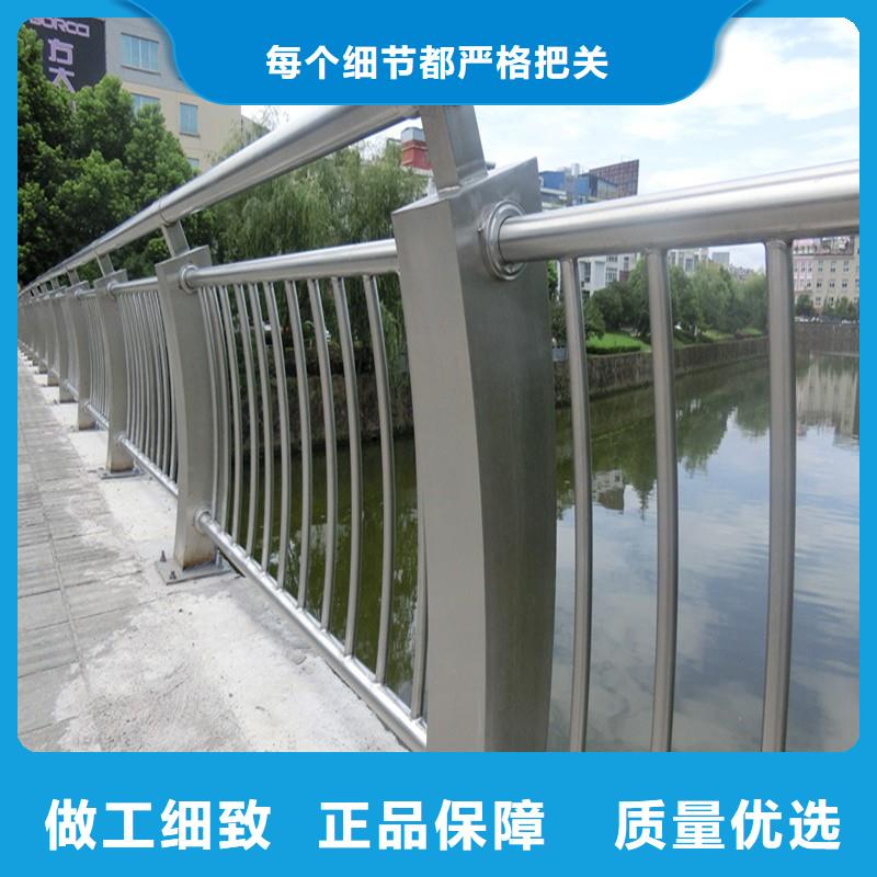 采購高速公路防撞護欄必看-質(zhì)量好本地生產(chǎn)廠家